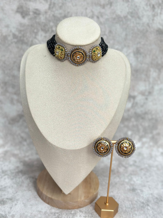 Ria Choker Set