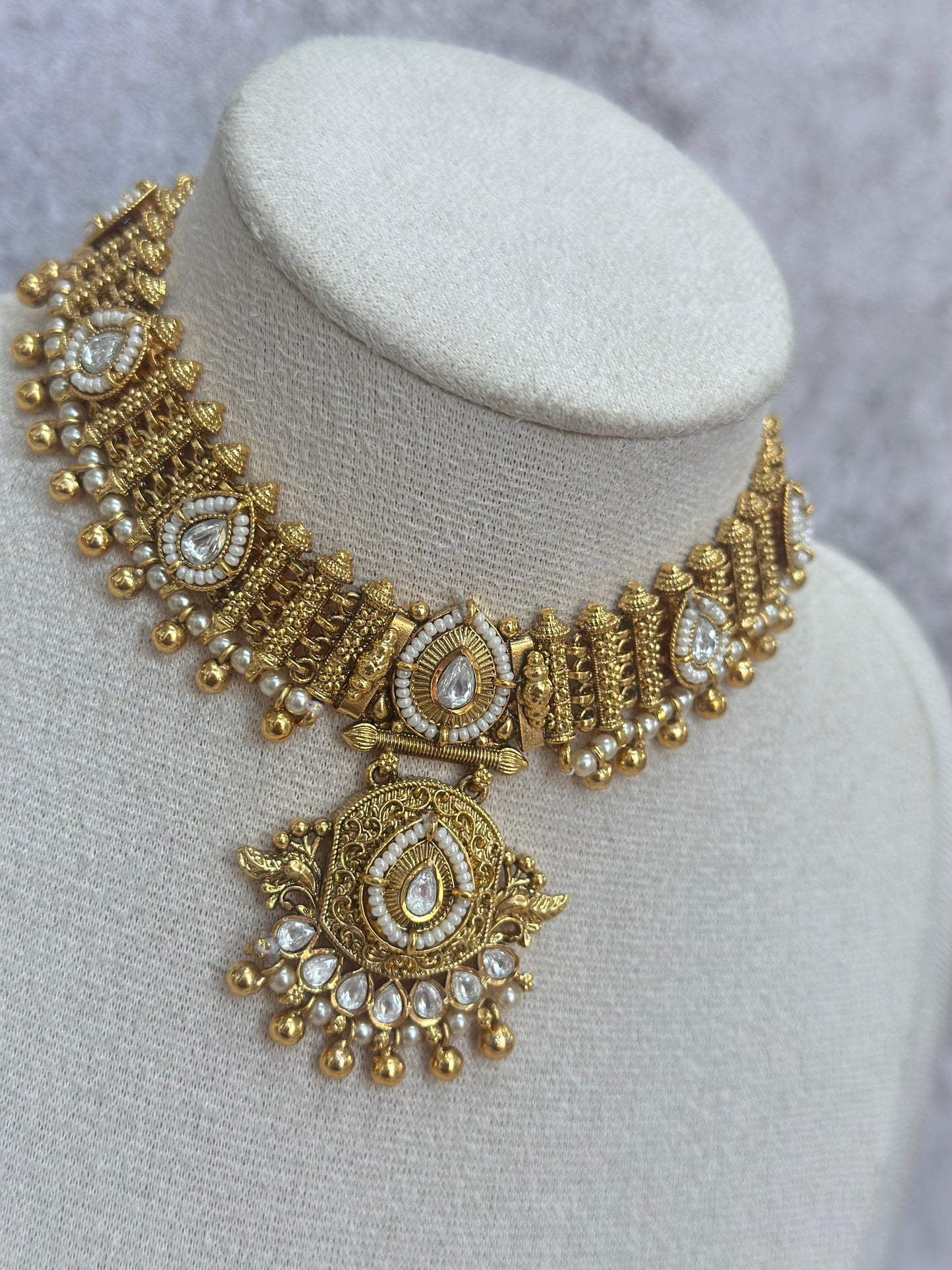 Jaimini Necklace Set