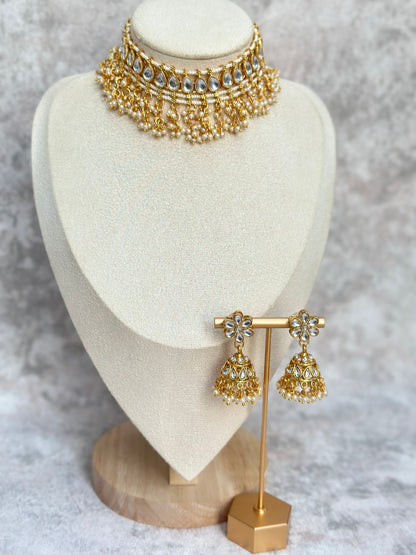 Asha Necklace Set